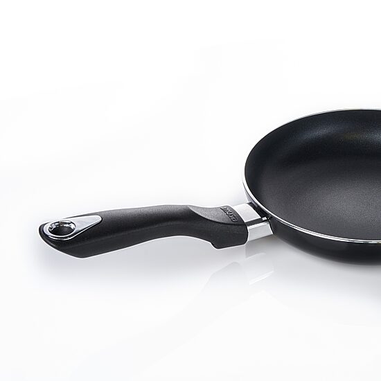 IMUSA Bistro 10" Frypan with Bakelite Handle