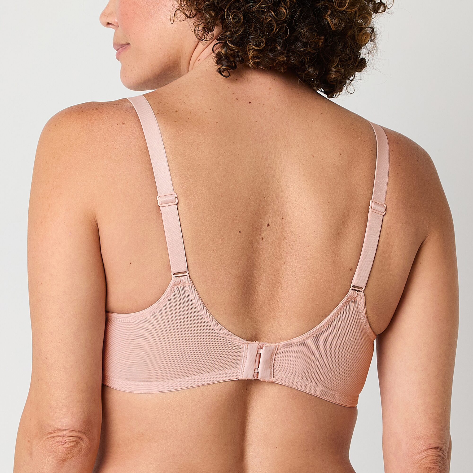 Liz Claiborne No Show Plunge Full Coverage Bra 355387