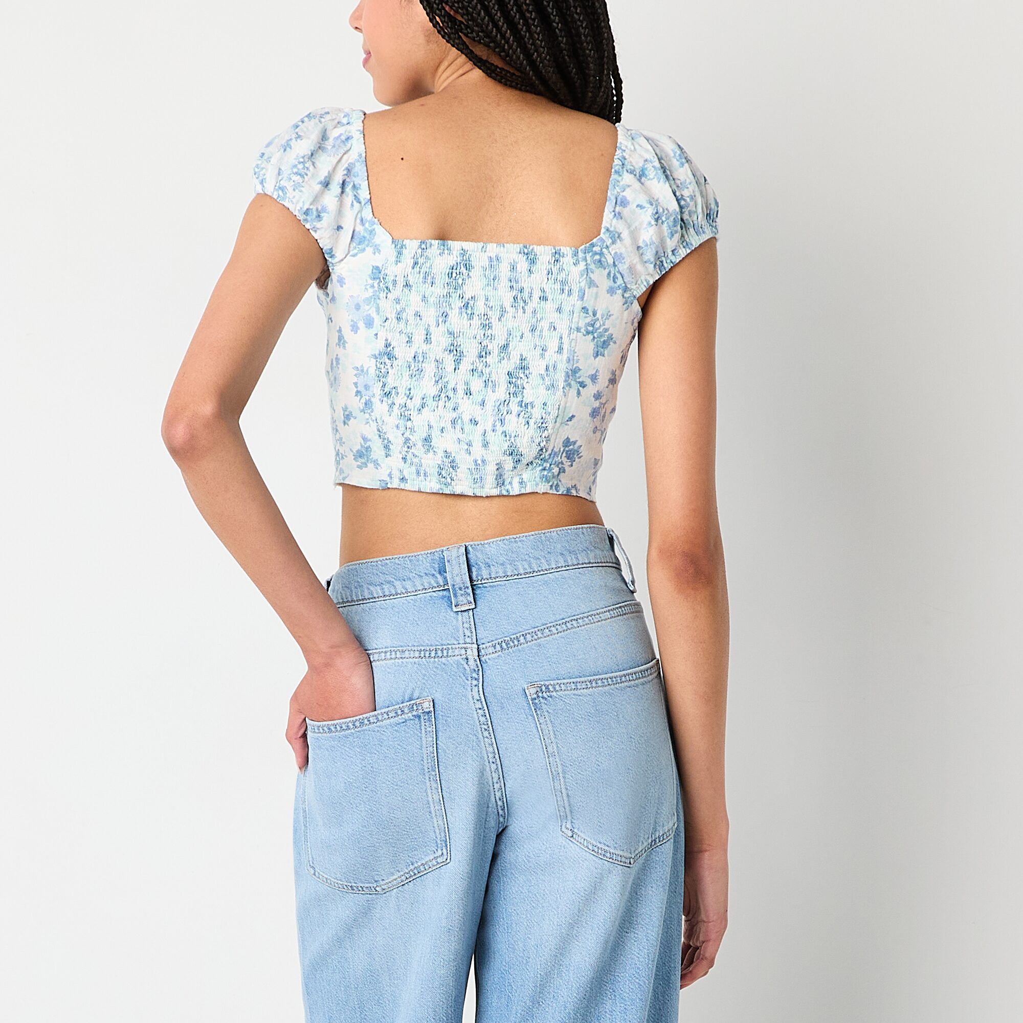 Arizona Womens Juniors Sweetheart Neck Short Sleeve Blouse