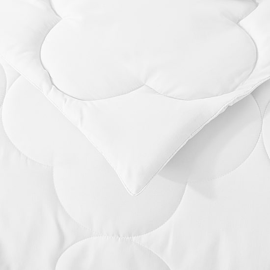 St. James Home Pendant Midweight Hypoallergenic Comforter