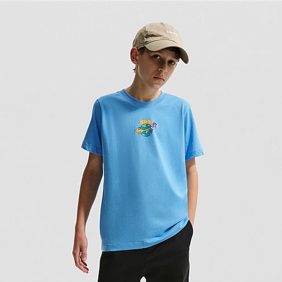 Nike Big Kid Unisex Crew Neck Short Sleeve Regular Fit Graphic T-Shirt