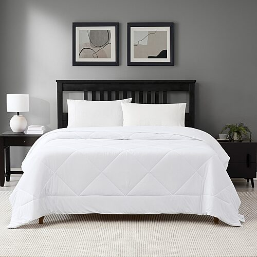 Sweet Home Collection Cooling Oversized All-Season Reversible Single Wrinkle Resistant Comforter, One Size, White