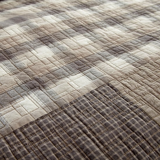 Donna Sharp Smoky Square Quilt