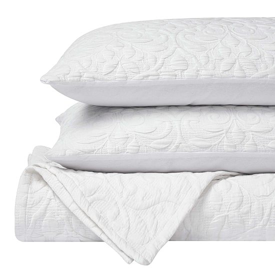 SUPERIOR® Vineyard Matelasse Floral Scroll Floral Coverlet
