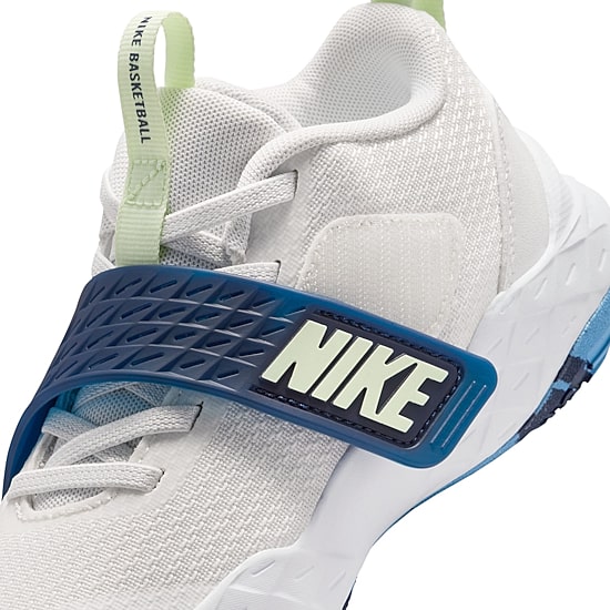 Nike Team Hustle D 12 Little Kid Boys Basketball Shoes