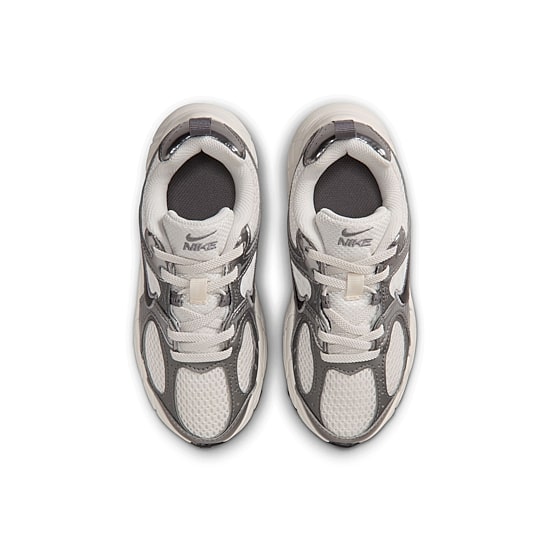 Nike V5 RNR Little Kid Unisex Sneakers
