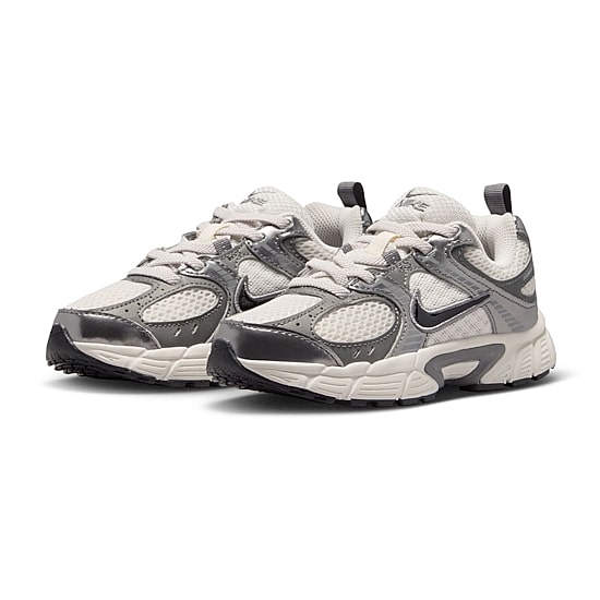 Nike V5 RNR Little Kid Unisex Sneakers