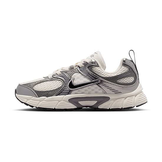 Nike V5 RNR Little Kid Unisex Sneakers