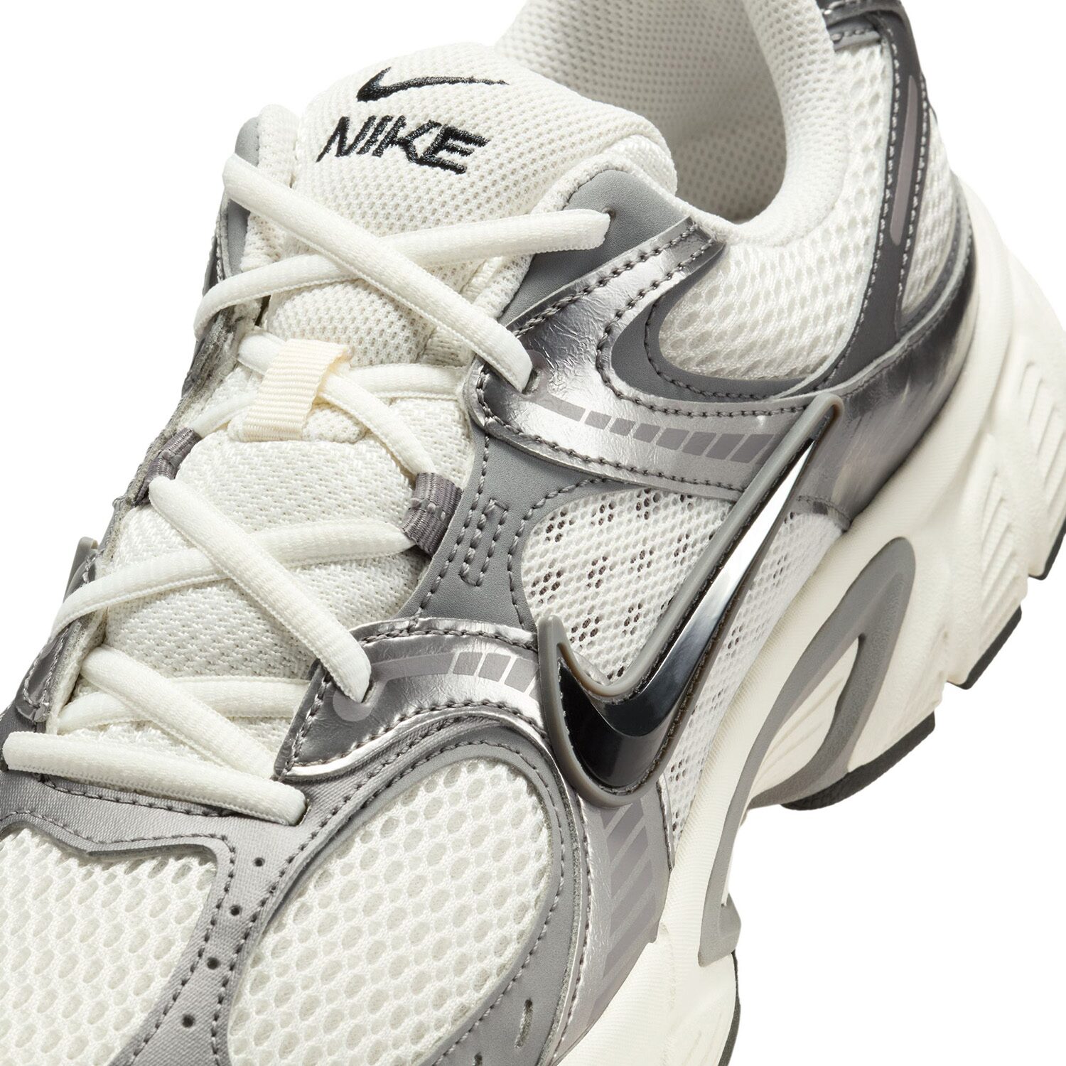 Nike V5 RNR Mens Sneakers