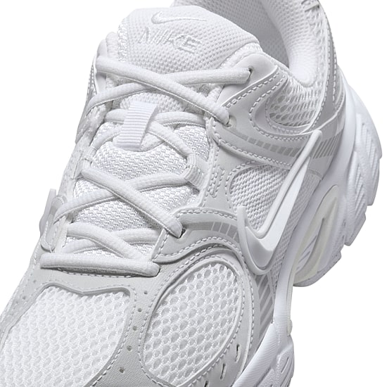 Nike V5 RNR Womens Sneakers