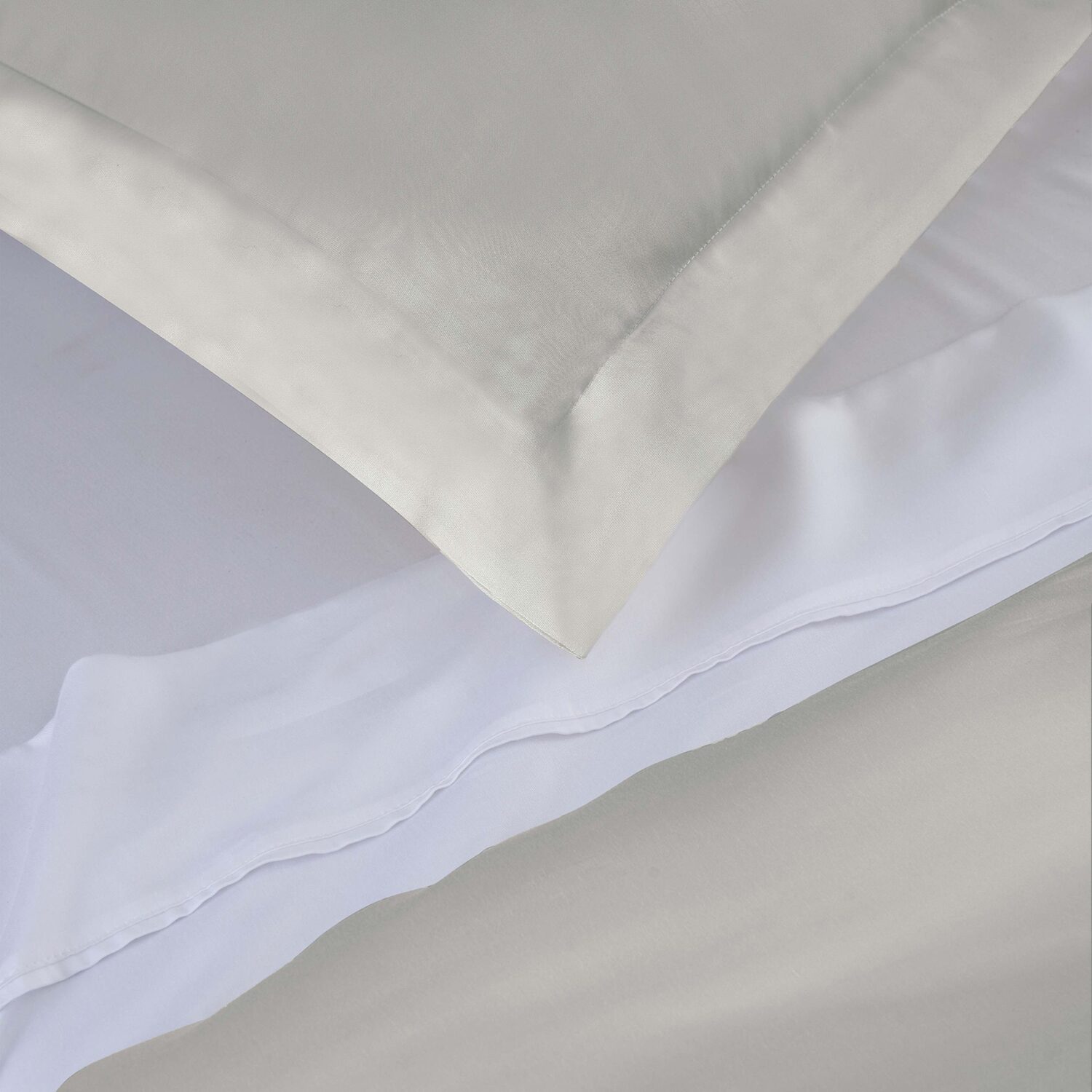 SUPERIOR® Beechwood Modal 400tc Premium Cooling Reversible Duvet Cover