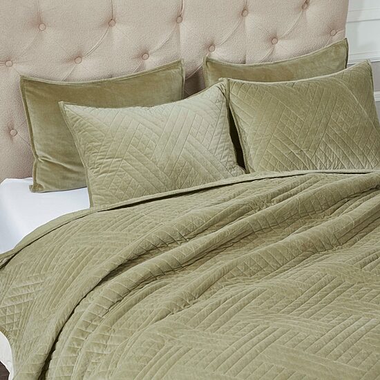 SUPERIOR® Karina Cotton Velvet Geometric Glam Quilt