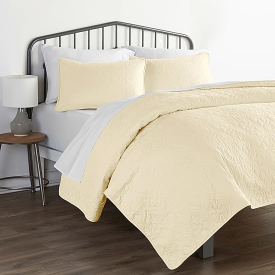 Casual Comfort Damask Stitch Quilt Set