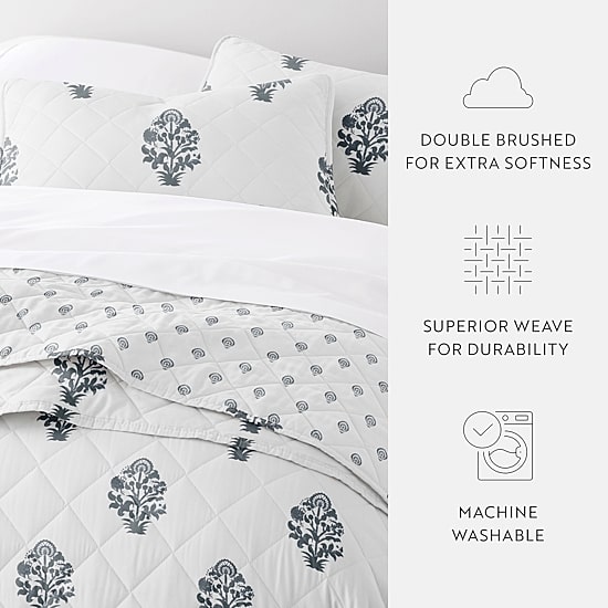 Casual Comfort Pattern Reversible Quilt Set