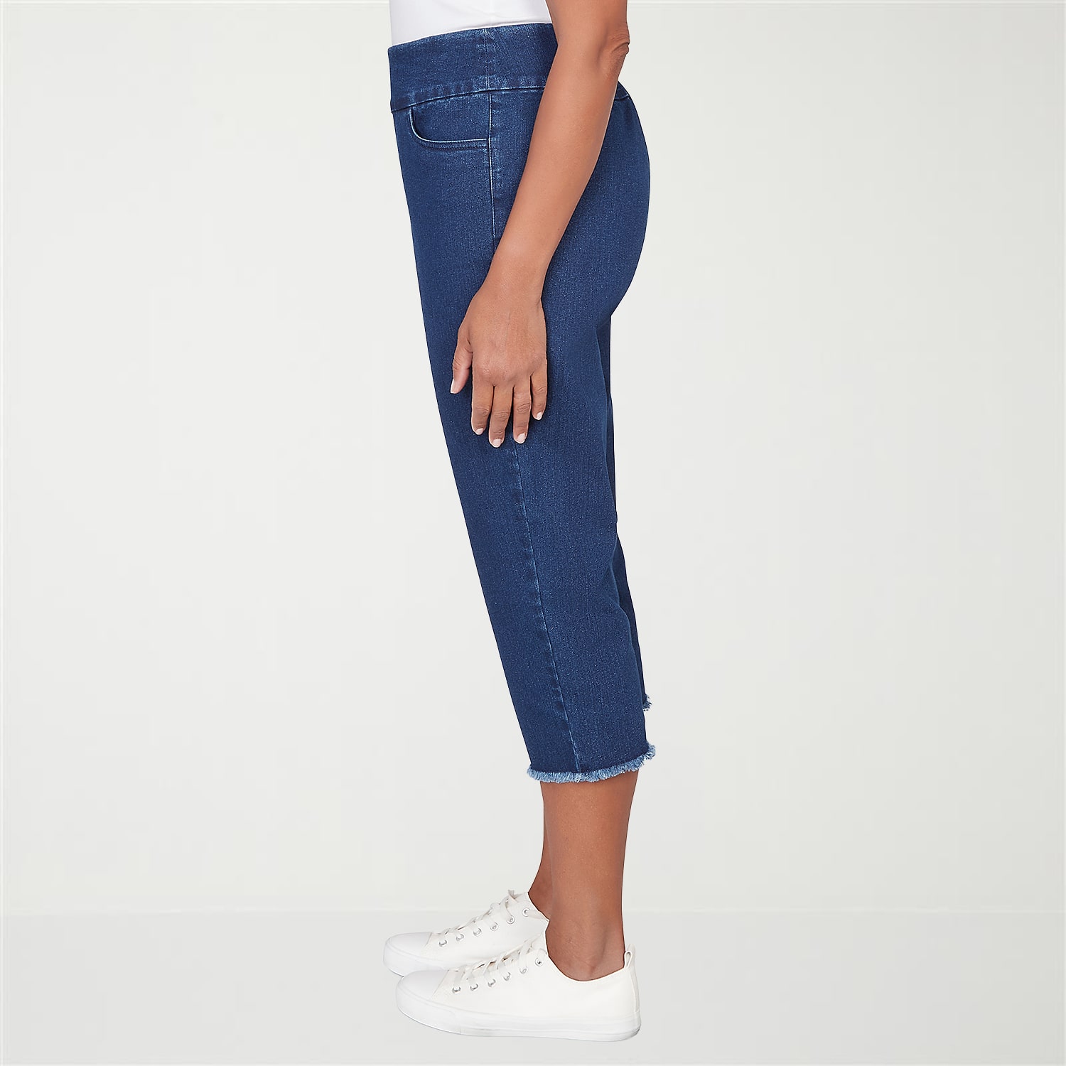 Alfred Dunner Classics Womens Mid Rise Capri Jean