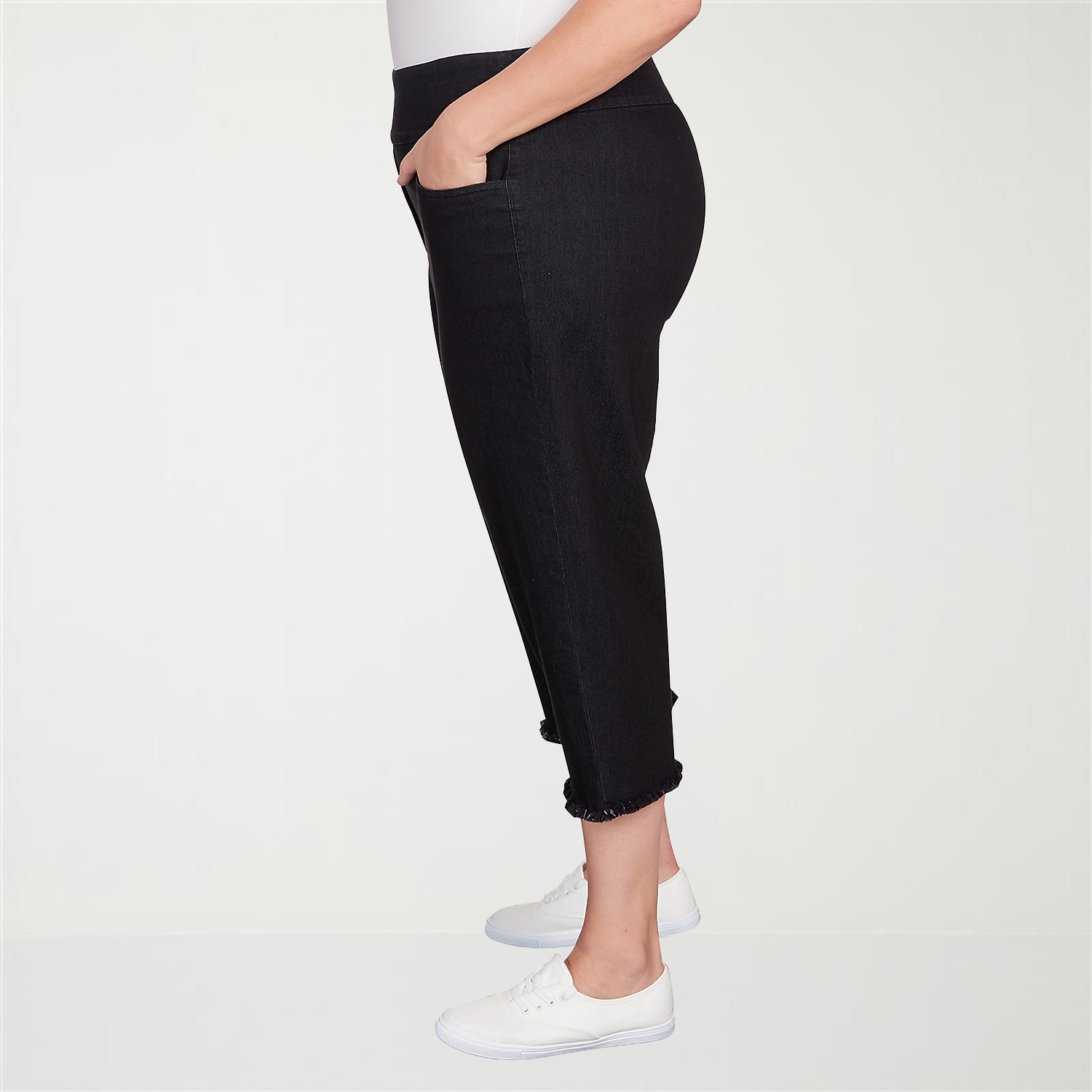 Alfred Dunner Classics Womens Plus Mid Rise STRETCH FABRIC Capri Jean