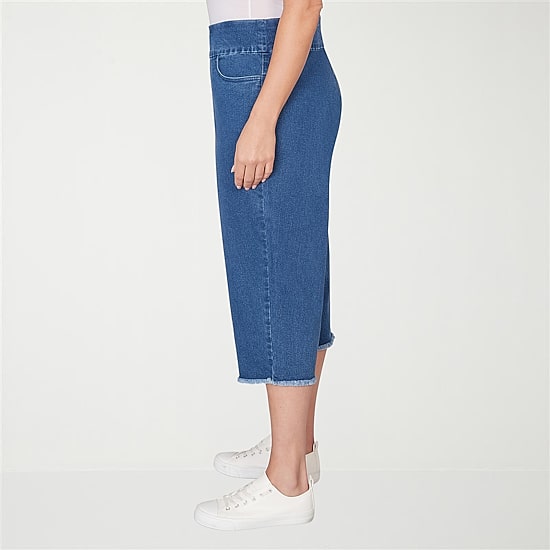 Alfred Dunner Classics Womens Plus Mid Rise Stretch Fabric Capri Jean
