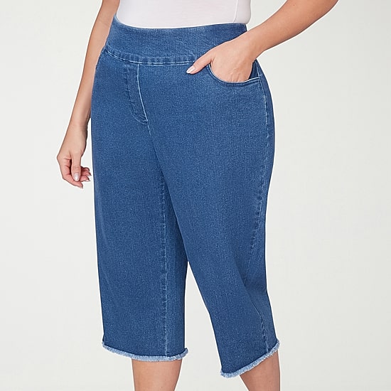 Alfred Dunner Classics Womens Plus Mid Rise Stretch Fabric Capri Jean