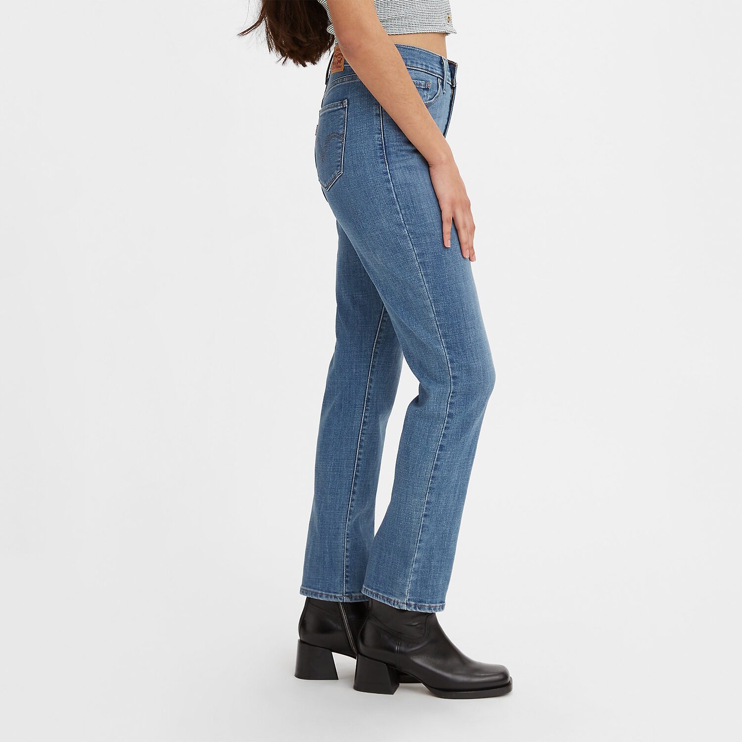 Levi's® Womens Mid Rise Classic Straight Jean