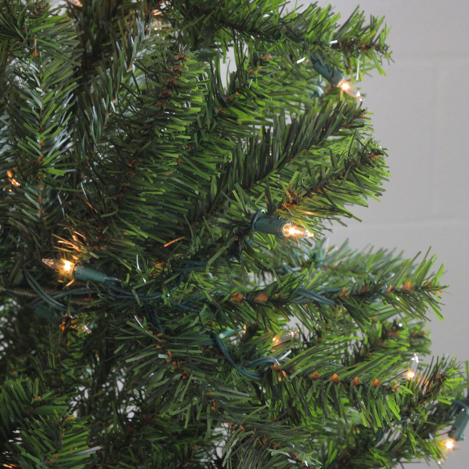 Northlight Medium Balsam Artificial Clear Lights 7 Foot Pre-Lit Pine Christmas Tree