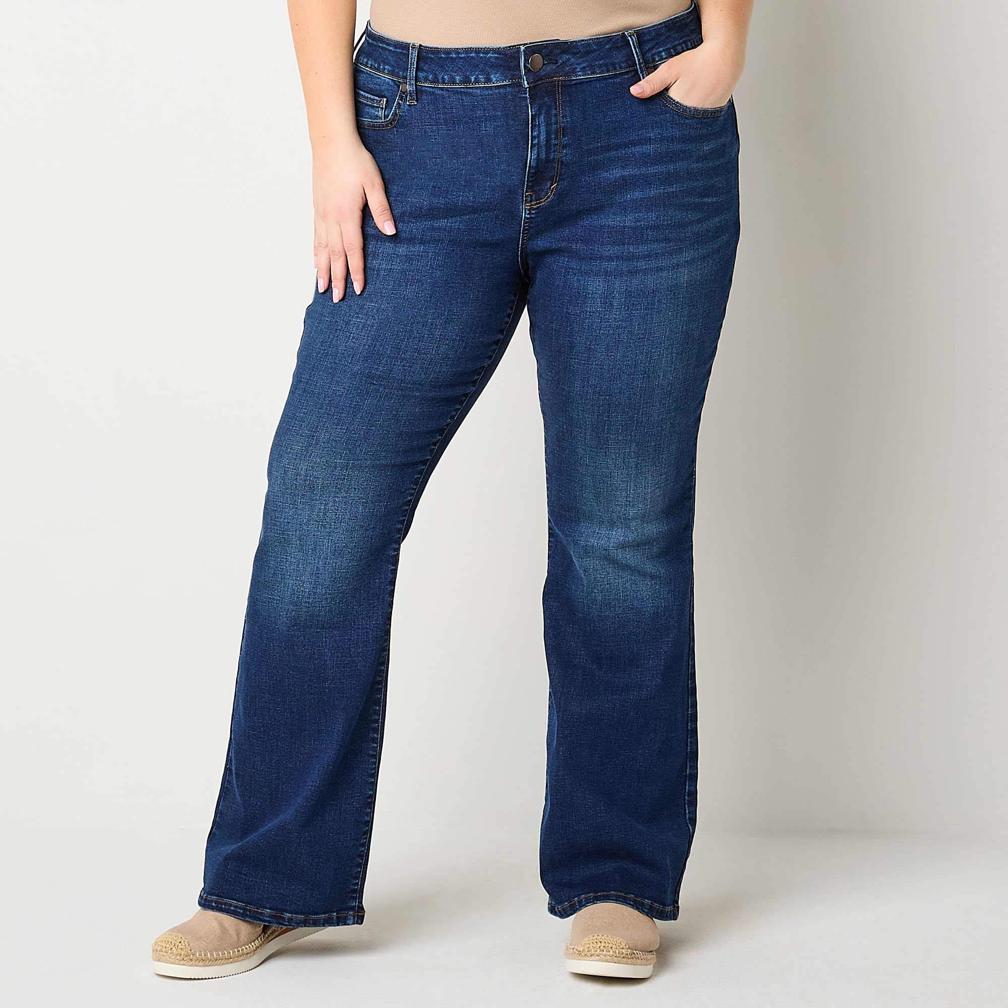 a.n.a Womens Plus High Rise Flare Leg Jean