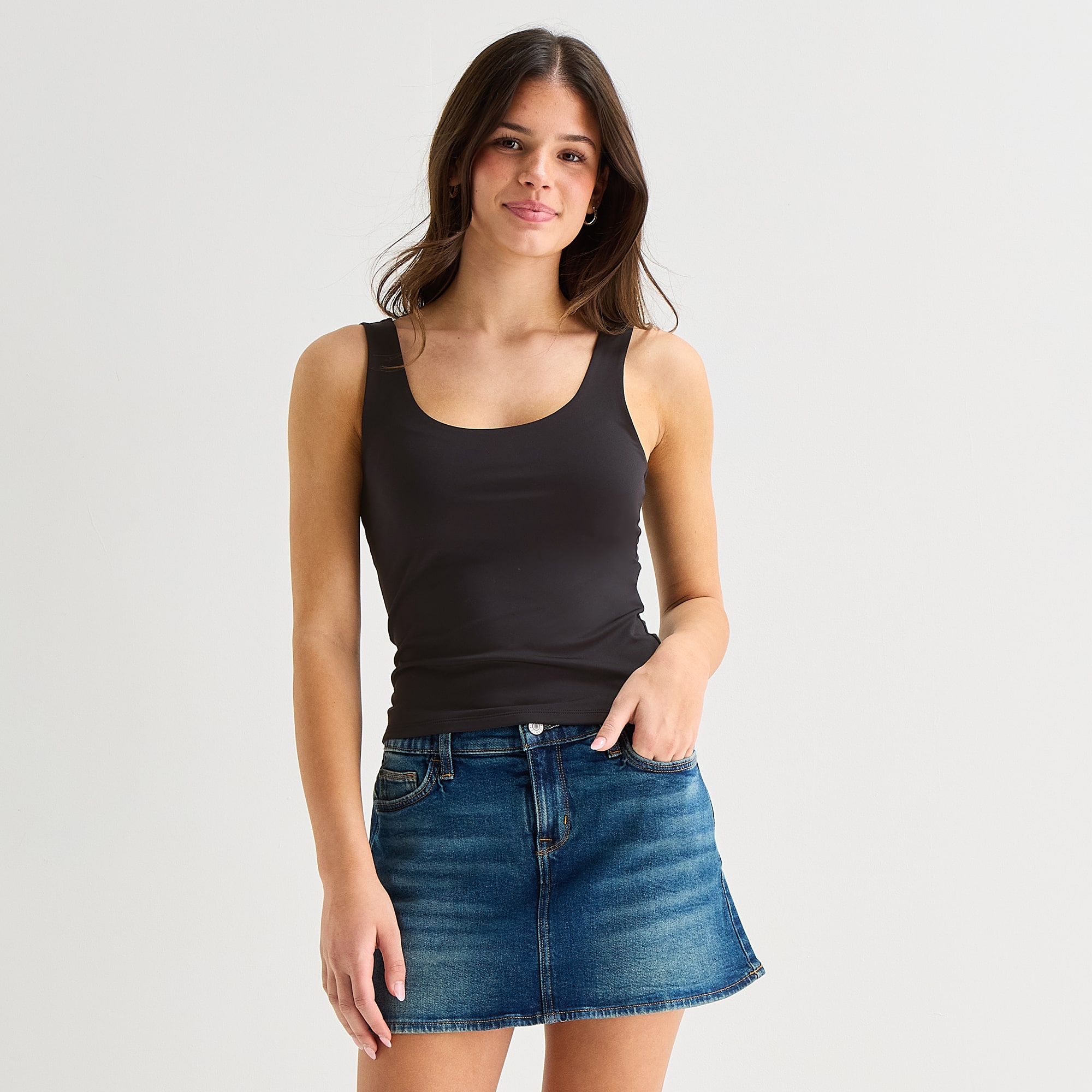 Arizona So Smooth Womens Juniors Scoop Neck Sleeveless Tank Top