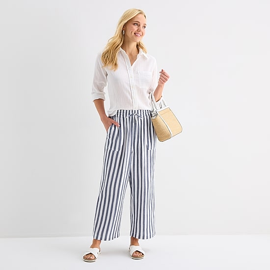 St. John's Bay Womens Straight Cropped Pant