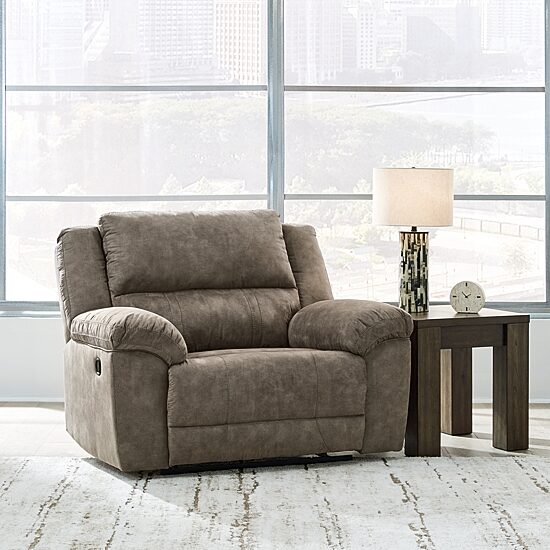 Signature Design by Ashley® Laresview Oversized Pad-Arm Recliner