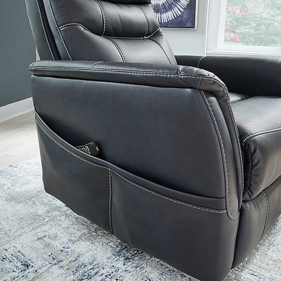 Signature Design by Ashley® Strawbill Lift Pad-Arm Recliner