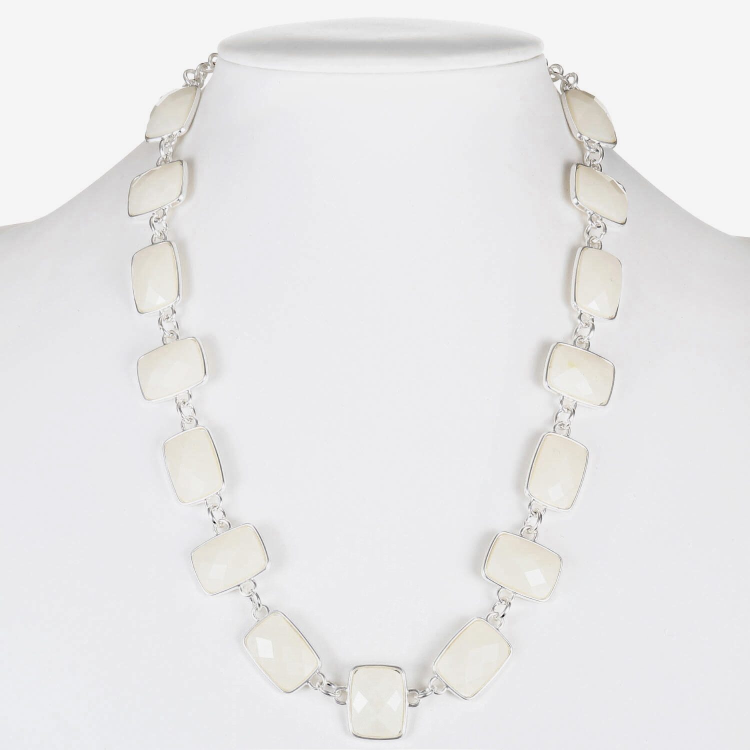 Liz Claiborne Womens 17 Inch Collar Necklace
