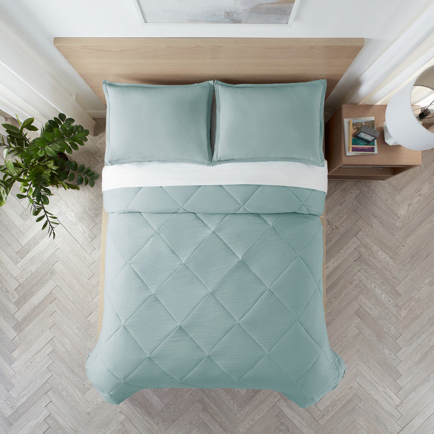 Serta® Supersoft Cooling Midweight Comforter Set