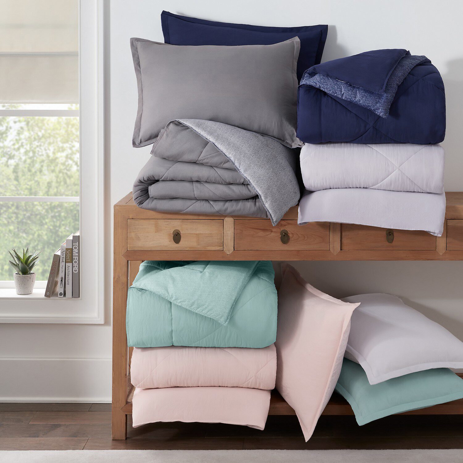 Serta® Supersoft Cooling Midweight Comforter Set