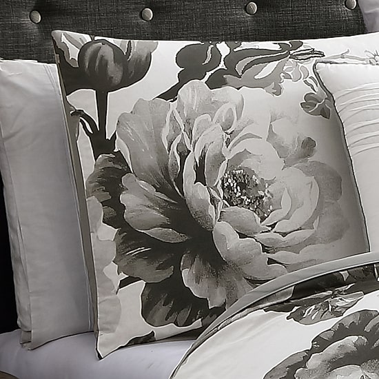 Riverbrook Home Ridgley 7-pc. Floral Midweight Comforter Set