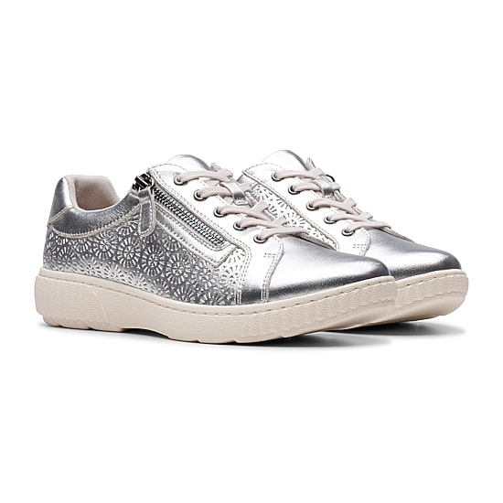 Clarks Caroline Rio Womens Round Slip-On Shoe