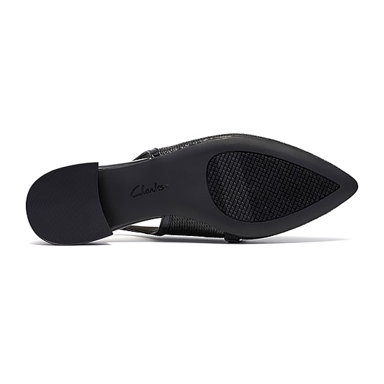 Clarks Natalyn Womens Pointed Closed Toe Ballet Flats