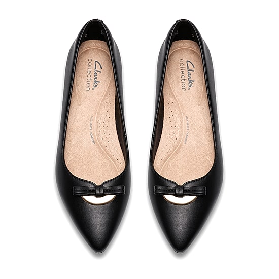 Clarks Natalyn Womens Pointed Closed Toe Ballet Flats