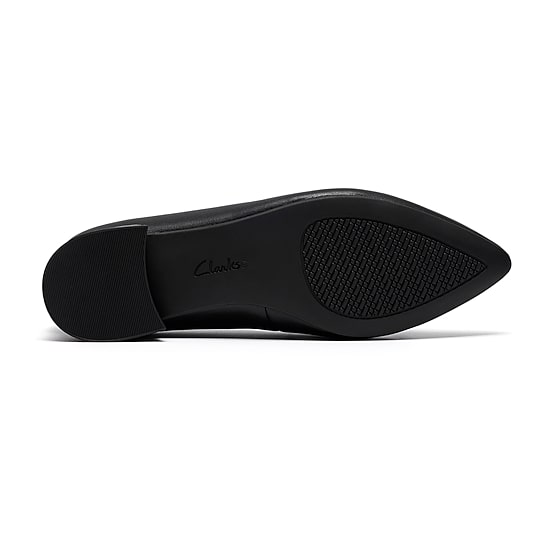 Clarks Natalyn Womens Pointed Closed Toe Ballet Flats