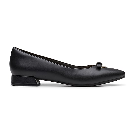Clarks Natalyn Womens Pointed Closed Toe Ballet Flats