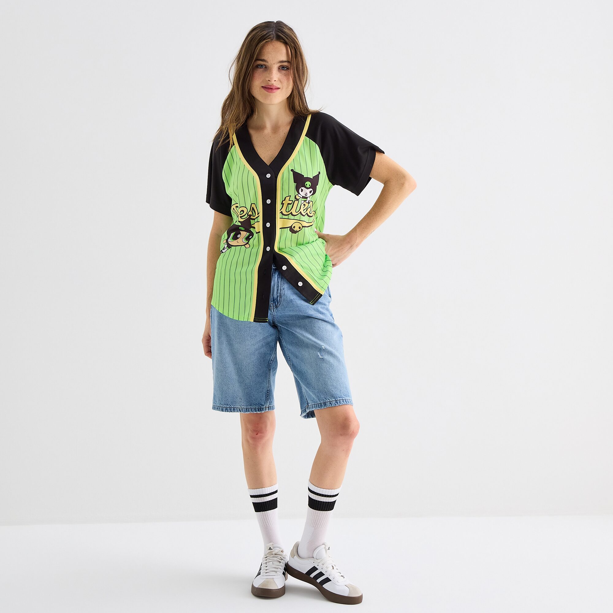 Hello Kitty® And Friends X The Powerpuff Girls™ Womens Juniors V Neck Short Sleeve Baseball Jersey