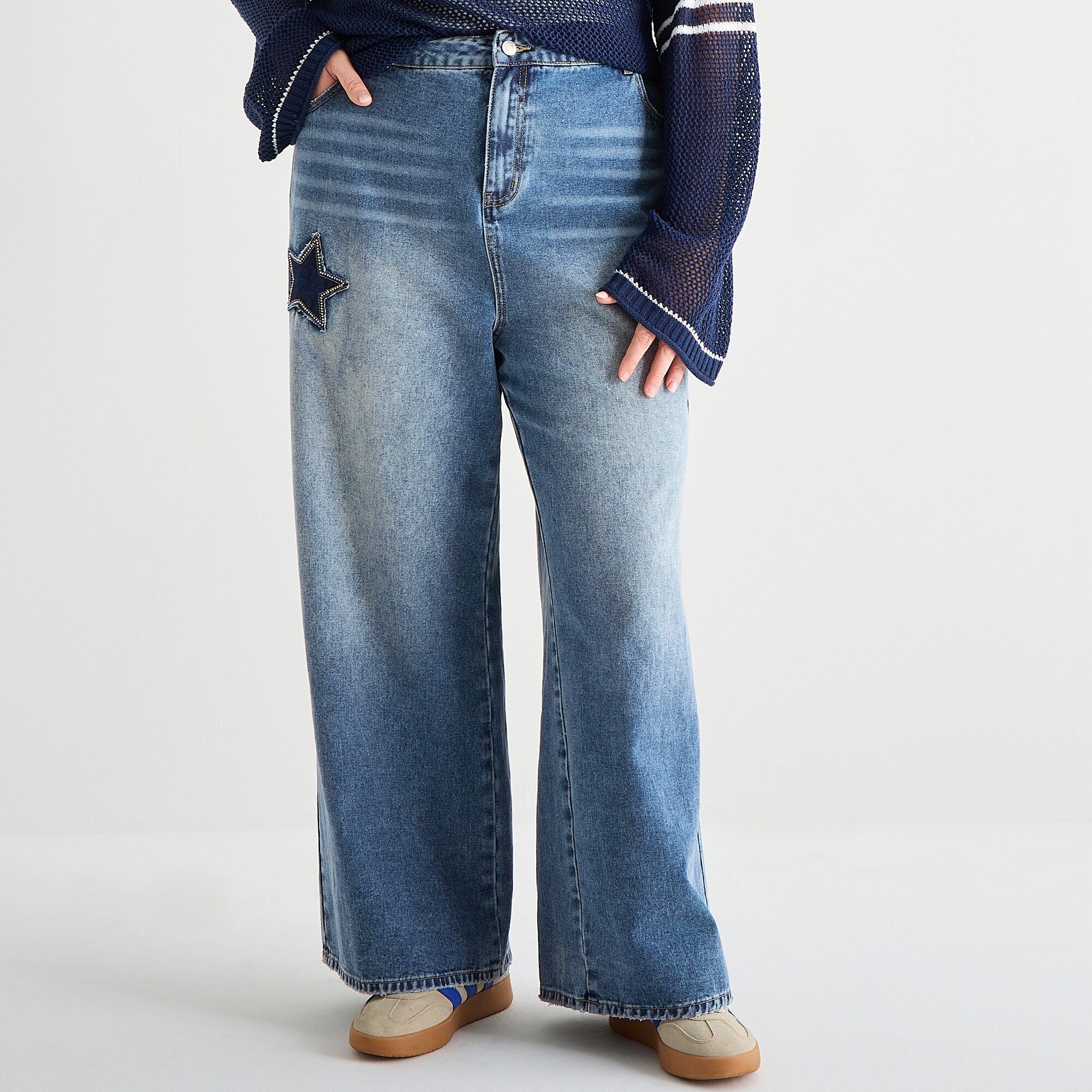 Forever 21 Womens Juniors Plus Mid Rise Loose Fit Jean
