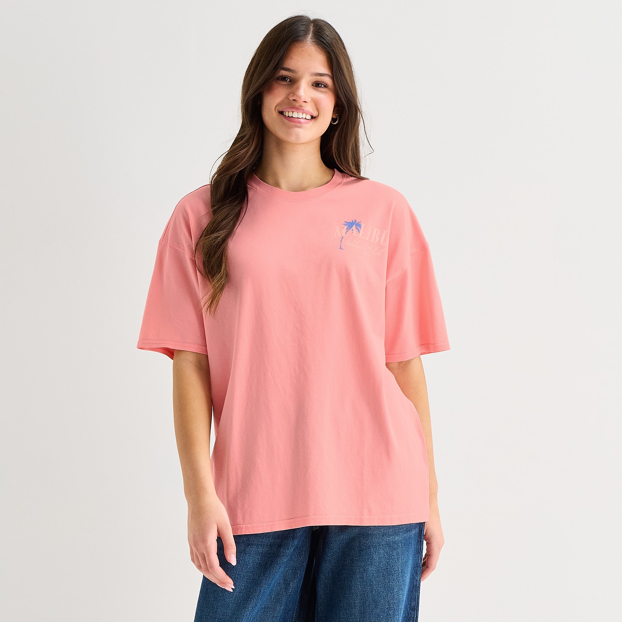 Arizona Womens Juniors Crew Neck Short Sleeve Oversized Graphic T-Shirt