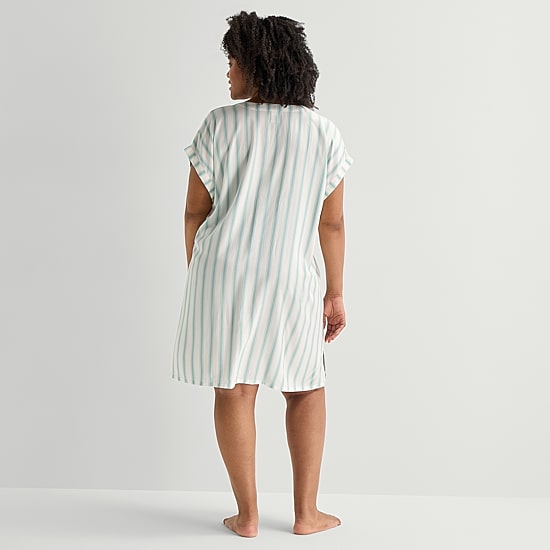Liz Claiborne Cool and Calm Womens Plus Short Sleeve Y Neck Nightshirt