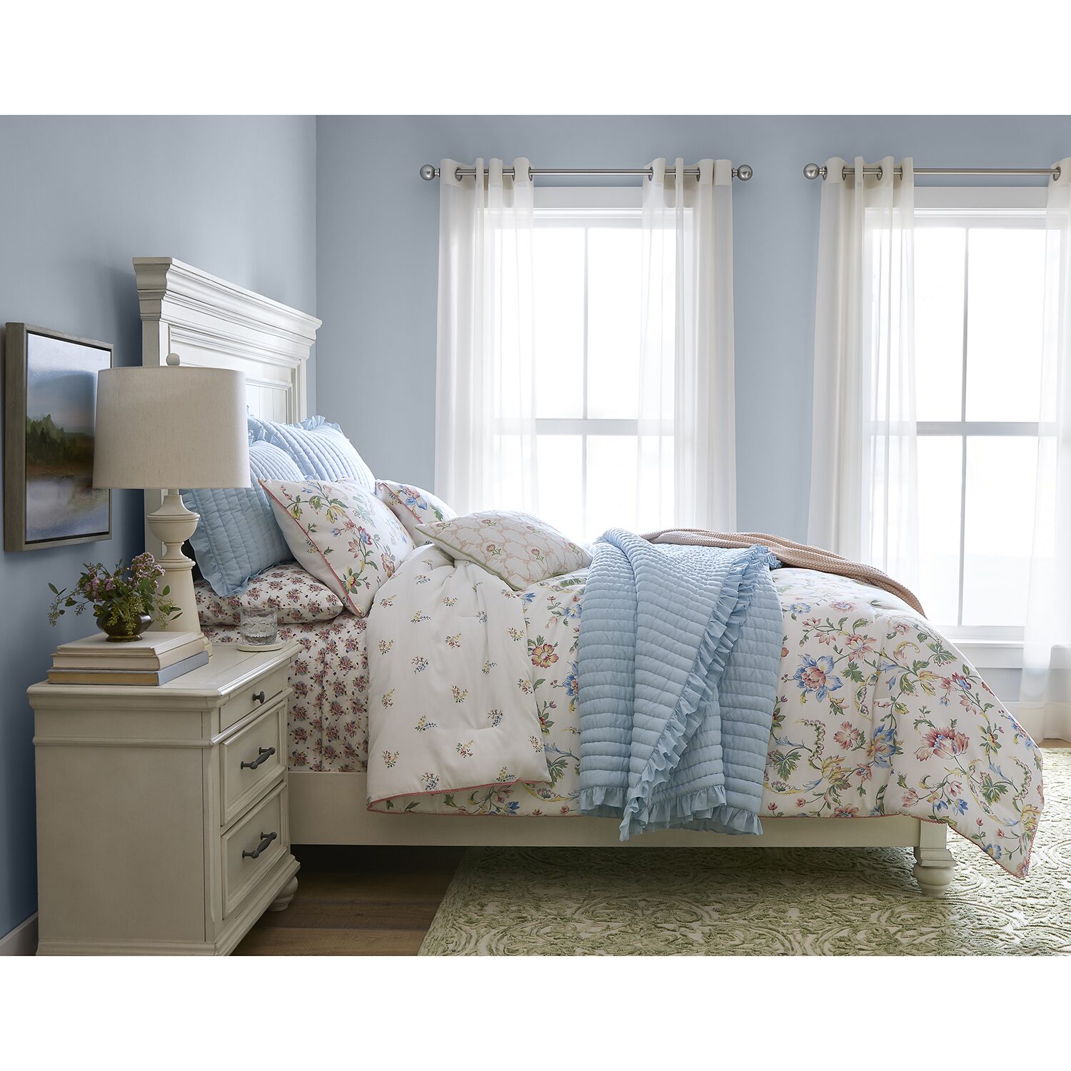 Martha Stewart Blue Ruffle REVERSIBLE Quilt