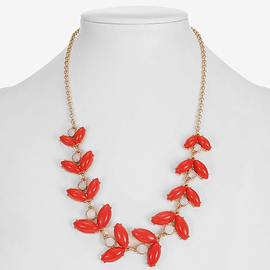 Liz Claiborne Womens White 17 Inch Collar Necklace