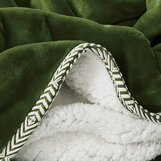 Brooklyn Loom Super Soft Braided Washable Throw