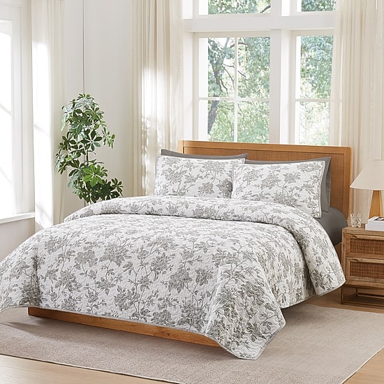 Brooklyn Loom Mila Floral 3-pc. Easy Care Quilt Set
