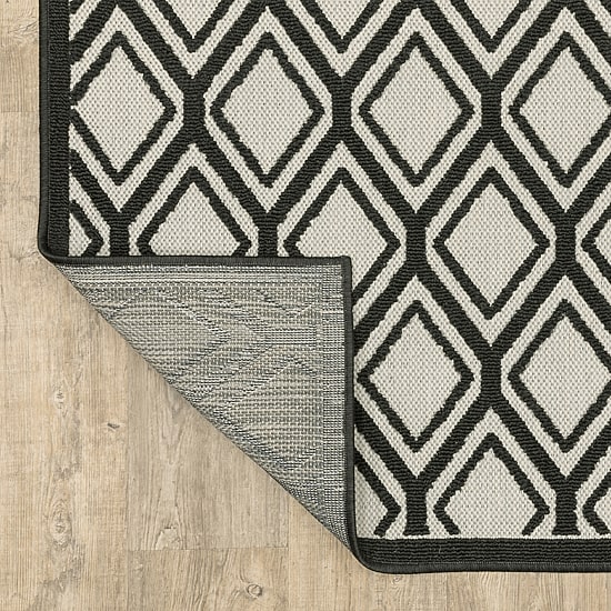 Covington Home Trieste Double Diamond Indoor Outdoor Rectangular Area Rug
