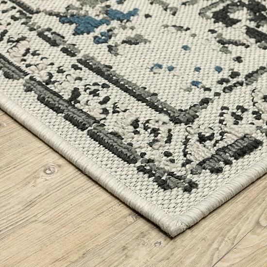 Covington Home Trieste Vintage Medallion Indoor Outdoor Rectangular Area Rug