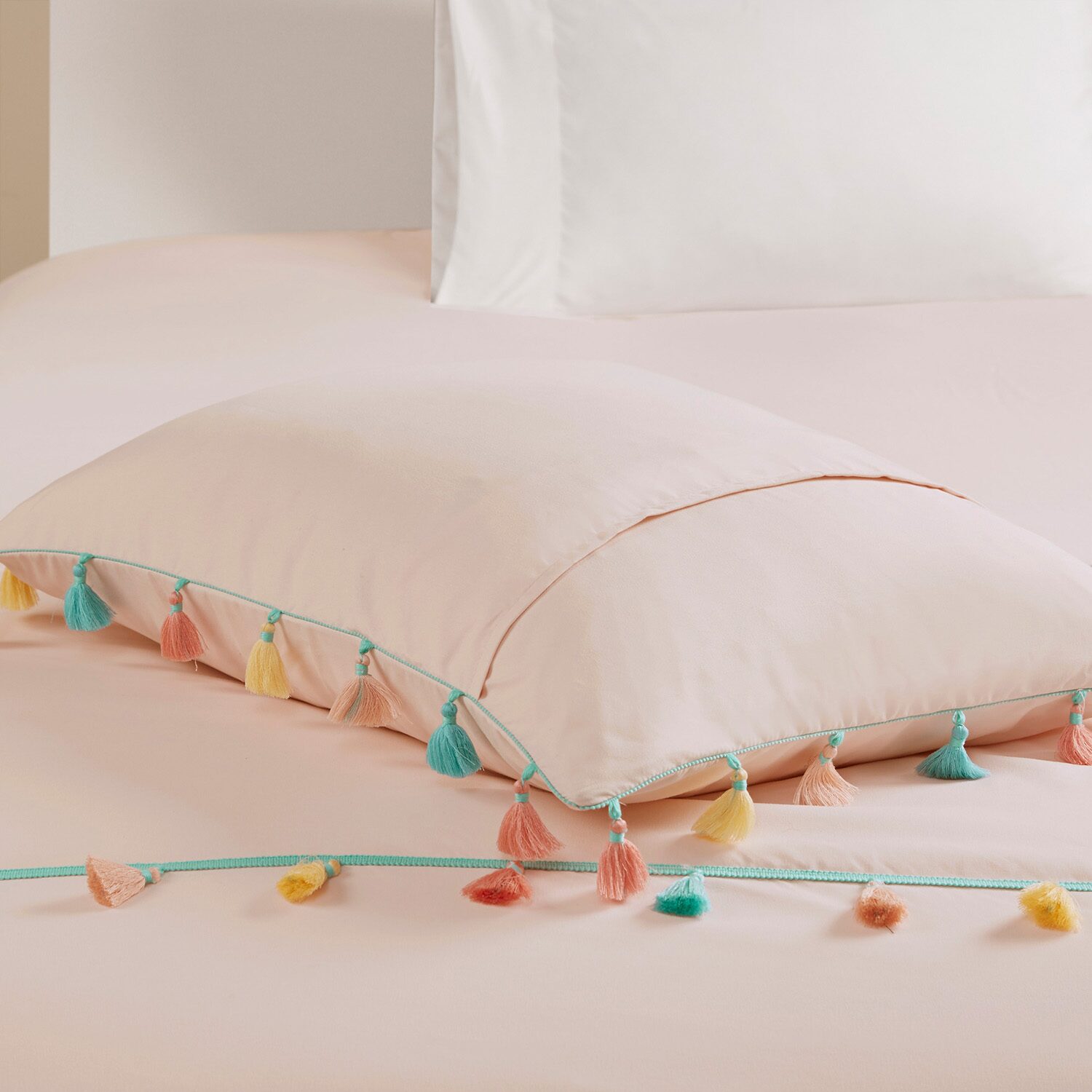 Mi Zone Kids Tanya Comforter Set with Tassel decorative pillow