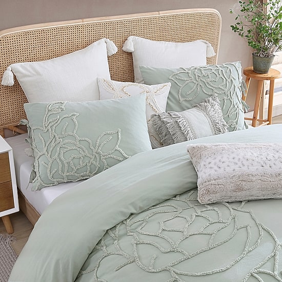 Peri Home Chenille Rose 2-pc. Comforter Set